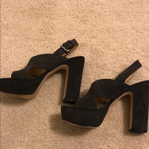 SOLD Michael Kors heels - Picture 5 of 5